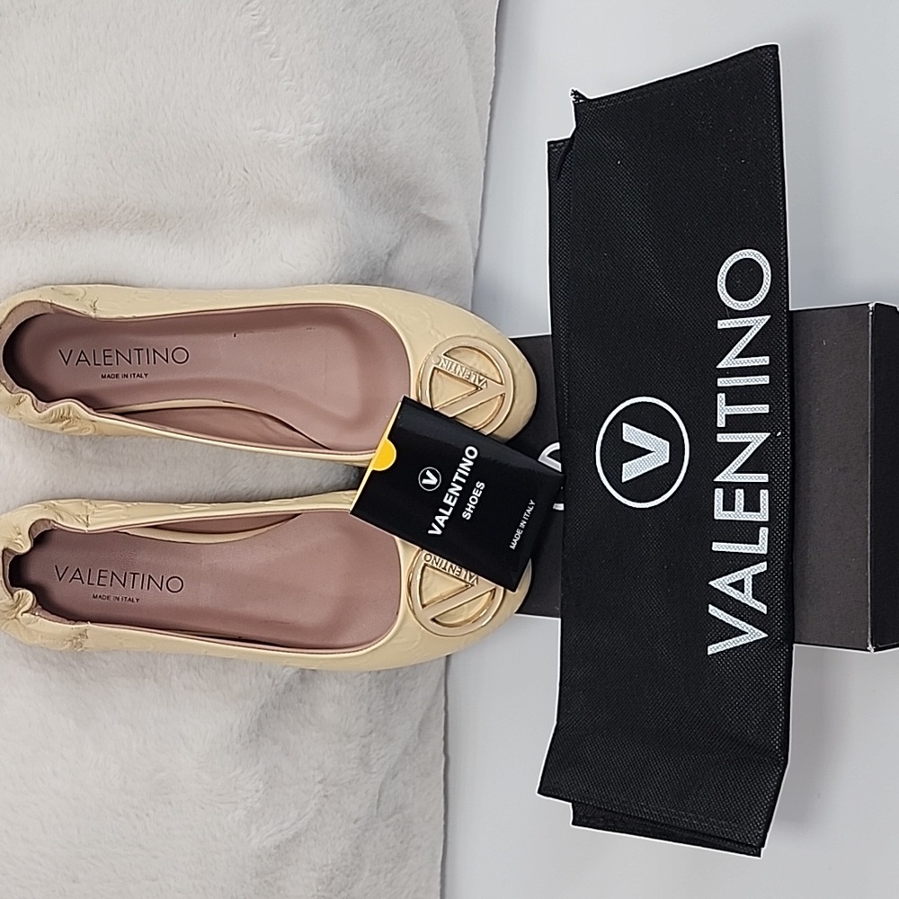 Valentino Ballet Flat by Mario Valentino Calliope Vlogo Leather Size Euro 9 US 8 - Picture 4 of 6